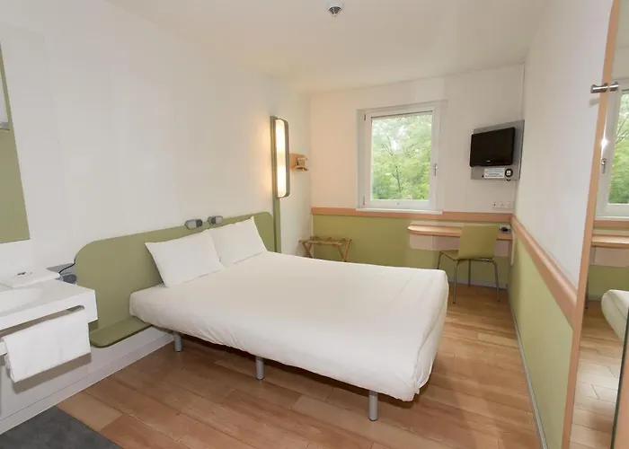 Ibis Budget Hotel 2*