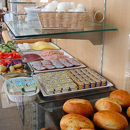 Ibis Budget Hotel 2*